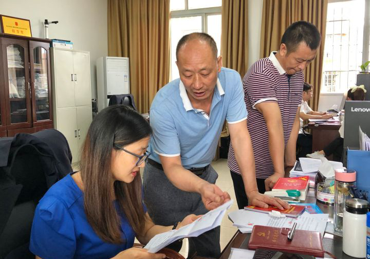 顺庆组建“四员”队伍  调解劳动纠纷有了“和事佬”