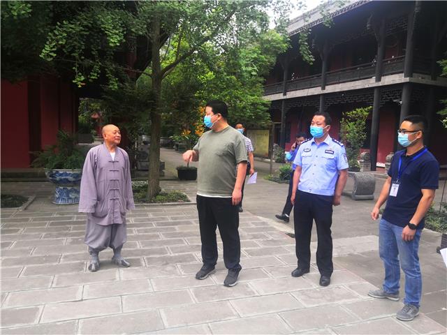 温江区多部门联合开展二季度文化市场“扫黄打非”检查