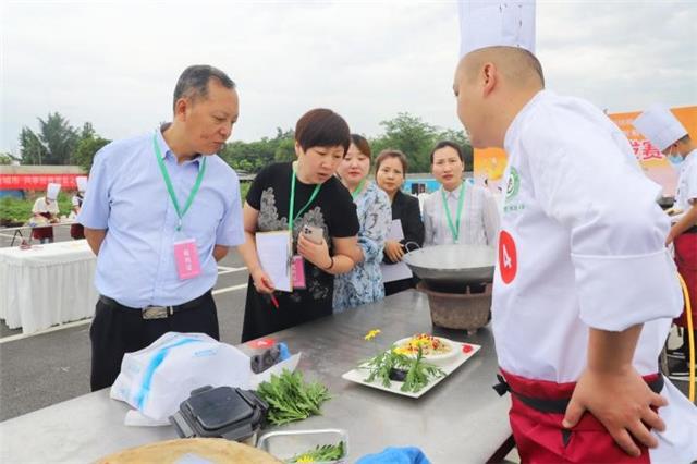 全区“首届乡村振兴技能大赛暨温江乡厨技能选拔赛”在和盛镇举行