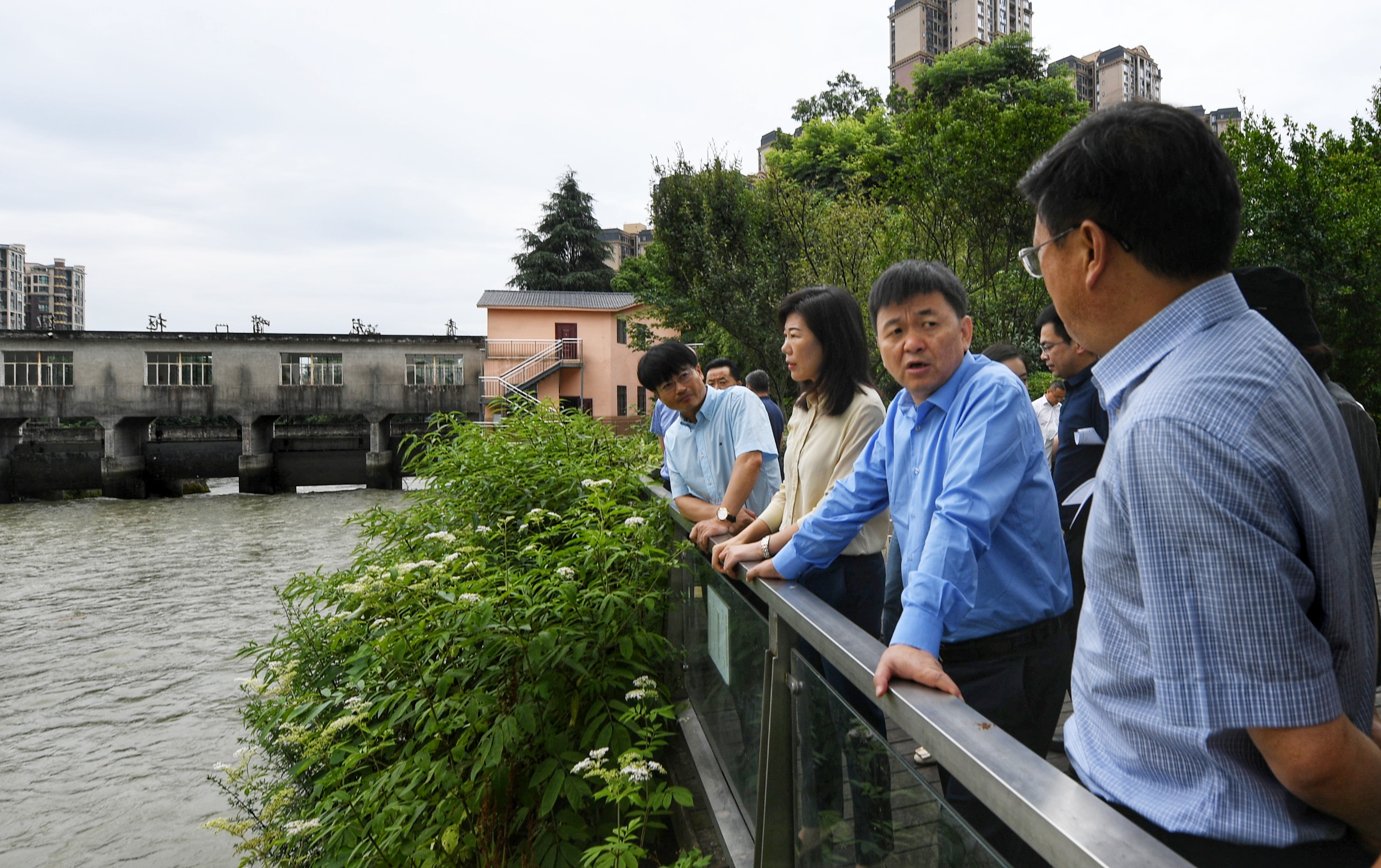 王道明调研督导全区防汛及江安河水环境治理工作时强调： 系统部署 主动防范 全力保障人民群众生命财产安全