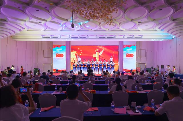 区农业农村局庆祝中国共产党成立100周年主题颂暨“七一”表扬大会举行