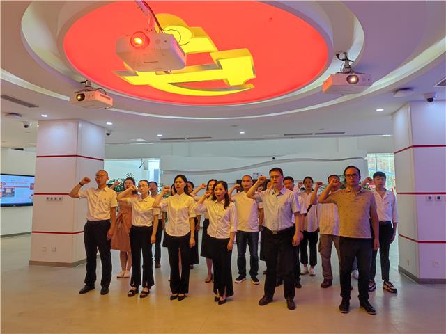 区融媒体中心开展党史学习教育现场教学活动