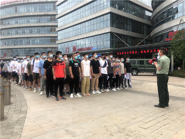 温江区2021年度下半年第一批征兵体检有序展开