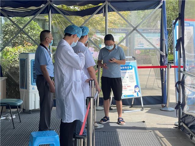 温江区强化院感防控 筑牢医院安全防线