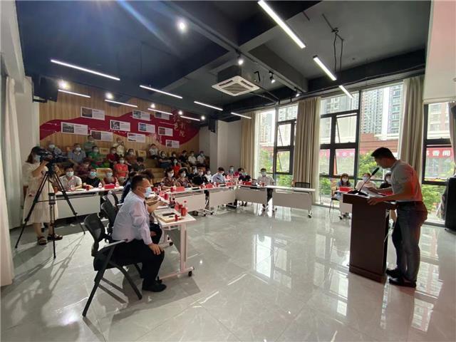 以竞争思维促垃圾分类 大学城社区召开垃圾分类评审会
