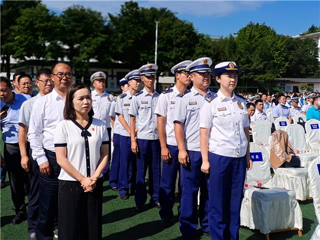 全市300余名消防专业人员被聘任为“消防安全副校长”