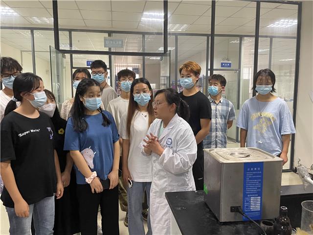 我区开展2021年检验检测机构开放日活动