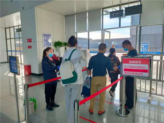 中秋小长假 温江平安运送旅客19.27万人次