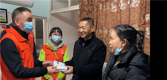 温江2000余名志愿者踊跃投身疫情防控工作