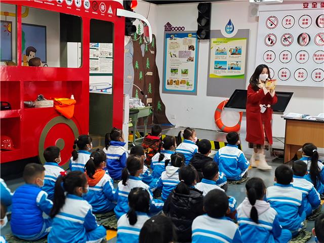  119全国消防日  向逆行英雄致敬
