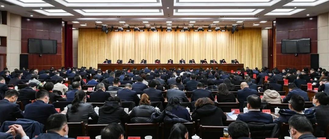 王道明在2021年区两会上讲话时强调：牢记初心使命  充分履职尽责  锐意开拓进取   共同开创社会主义现代化新温江建设的新辉煌