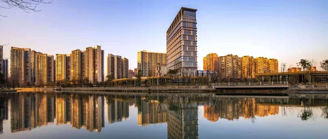 今天，王道明主持召开区委常委会会议，传达学习中央、全省、全市党史学习教育动员大会精神