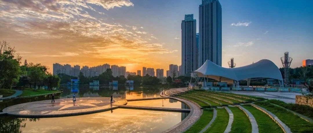 培育具有全球竞争力区域带动力的增长极动力源！范锐平调研产业功能区建设并主持召开领导小组第八次会议