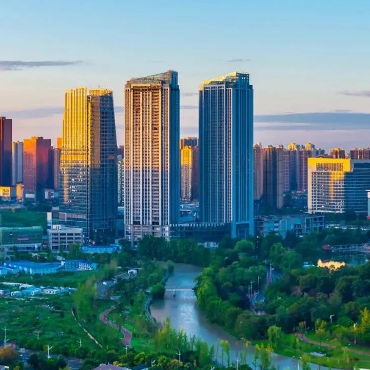 王乾在江安河活力新潮消费带建设工作专题会议上强调：高标准打造江安河活力新潮消费带，塑造“半城烟火半城林、一曲江安述古今”城市印象