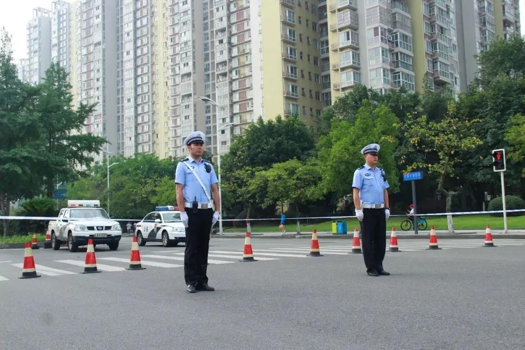 注意！高考期间温江两考点周边要交通管控，交警发来提醒！
