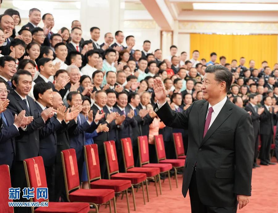习近平：要不断丰富完善中国特色社会主义大党大国典礼制度
