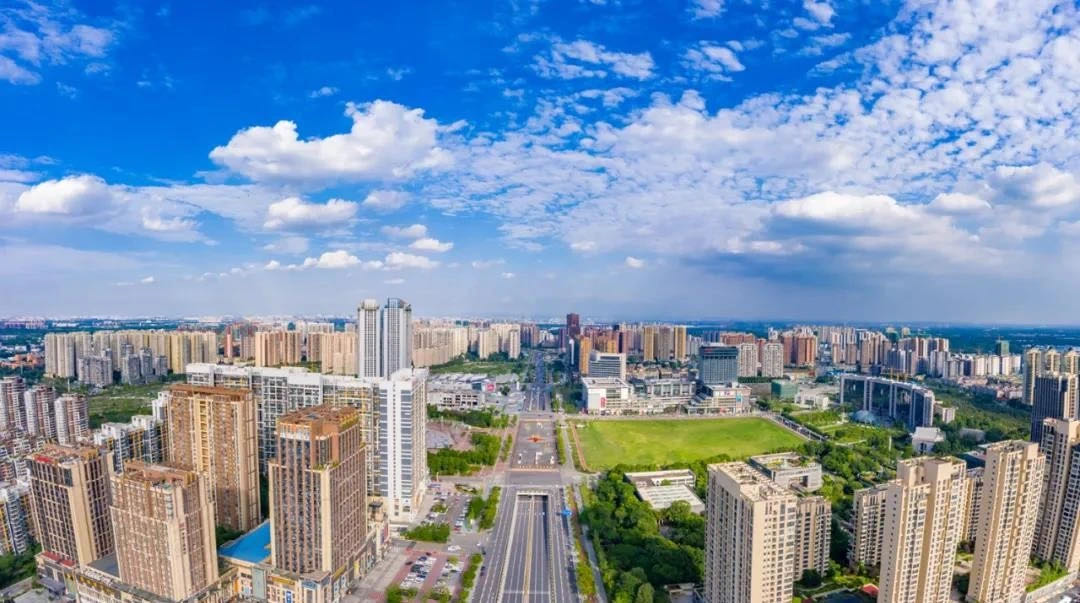 王道明主持召开区委常委会会议 传达学习习近平总书记关于职业教育工作的重要指示和李克强总理在蓉考察指示要求