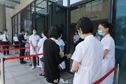 #2020温江两会#即将开幕  政协委员有序步入会场