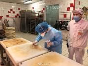 区疾控中心再次开展市场环境及从业人员新冠病毒检测  98个样品病毒检测结果均为阴性