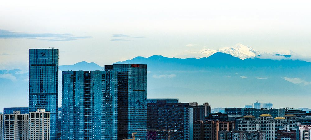 “源”从生态来 雪山下的公园城市