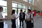 区十八届人大五次会议开幕，人大代表有序步入会场
