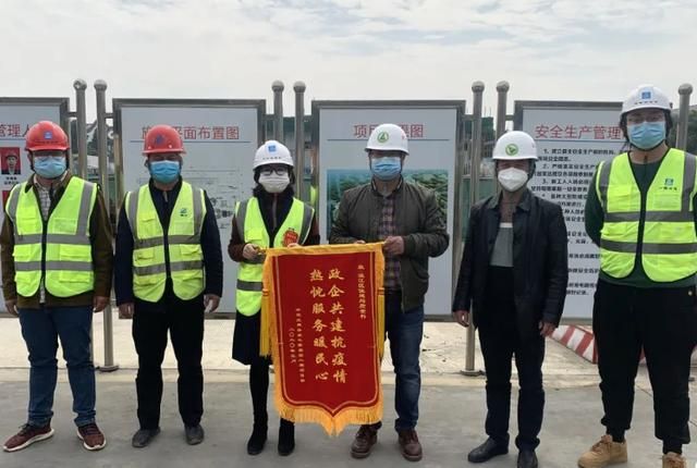 温江:“专班+专员”专啃硬骨头 助力企业“满血复活”