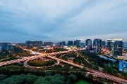 成都：抓“三重”促落实 区（市）县竞相发展