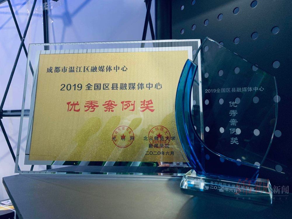 59dcd323-4ac4-426c-a2fb-d9cd7582d27b.jpg