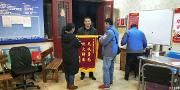 温江一饭店后厨突发大火 公交司机发车前紧急扑救