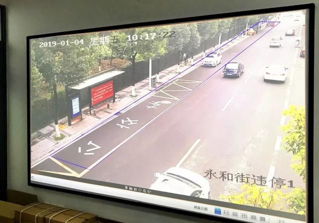 戳→探秘温江球型机下罚单的诞生！另外，温江首条旅游观光车上线，有这些站点~（文末锦鲤出没）