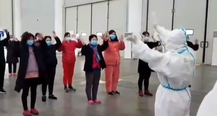 龙胜男：我在方舱医院和他们跳舞~