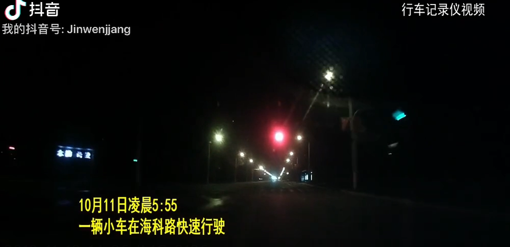 交朋友吗？一起坐牢的那种......