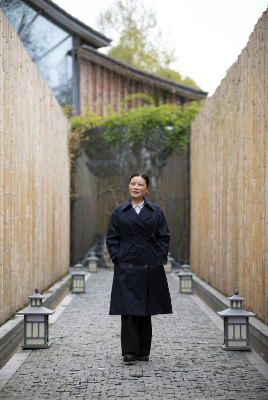 乡村振兴路上“了不起的她”——让大家想来村里当农民的人