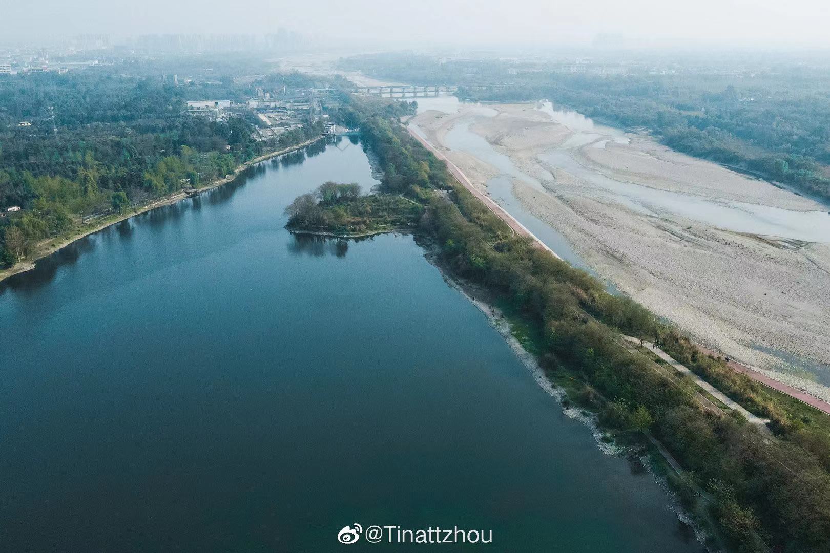你看出来了吗？图@Tinattzhou​​​​