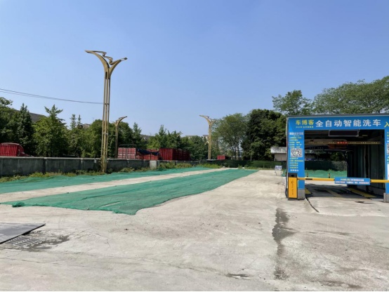 环保督察整改进行时 | 公共停车场变垃圾车停放地 快速处置让群众满意