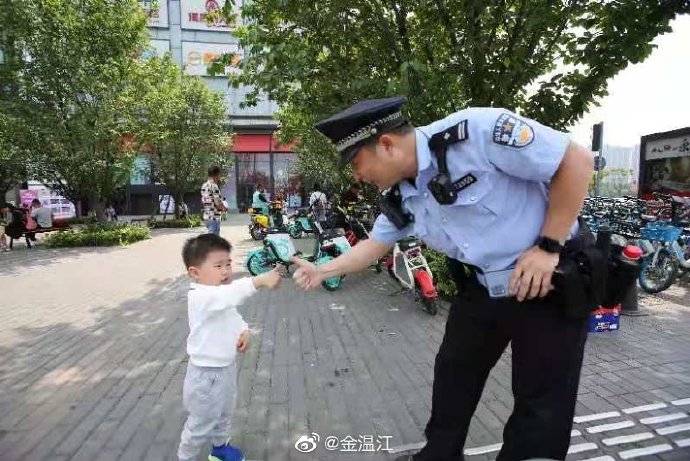 “叔叔，给你点赞”