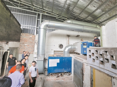 环保督察整改进行时 |生态环境保护成都督察组前往温江区、锦江区进行现场督察