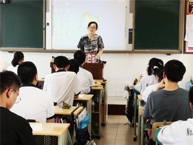 温江二中：祝福高三 决胜高考