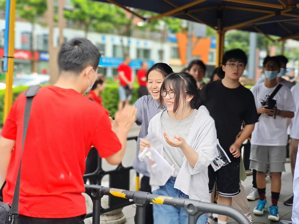 一组图直击温江高考首日情况