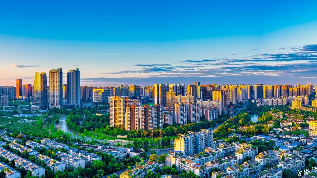 王乾会见宁波乐惠国际工程装备股份有限公司董事长赖云来，希望双方深化交流合作，共同推动项目落地见效