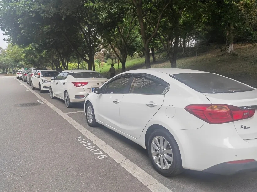 国庆来温江，再也不用担心找不到车位了！