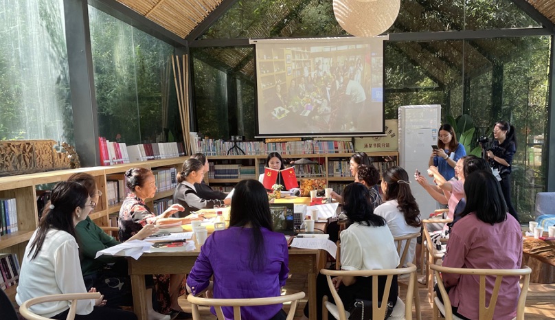 书香庆国庆——巴南、温江联合品读红色经典